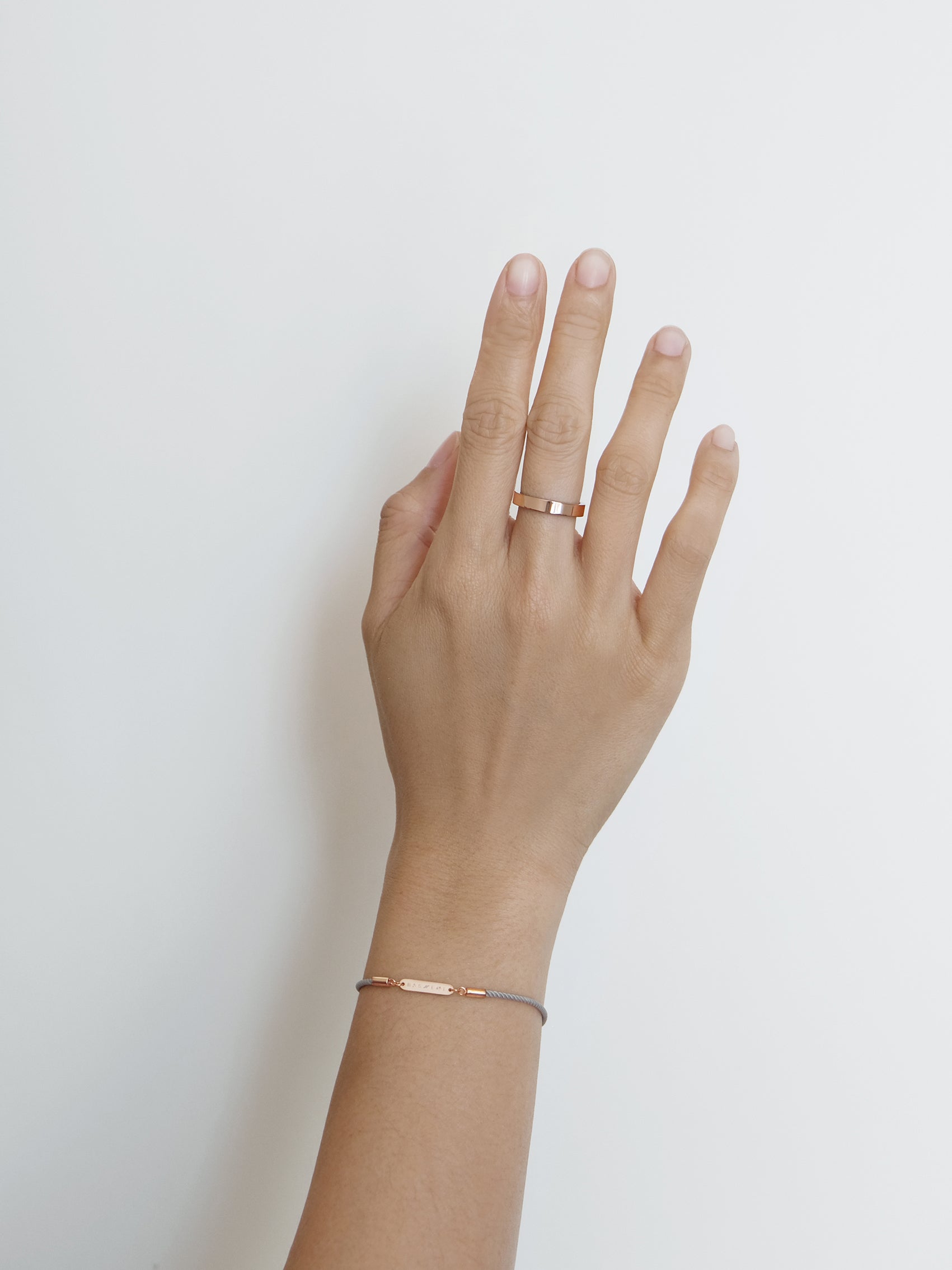 Wearing The Minimalist Ring | Rose Gold