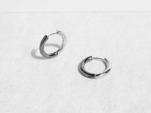 Load image into Gallery viewer, 2-Tone Hoop Earrings | Grey
