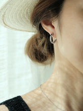 Load image into Gallery viewer, Hoop Earrings | Silver
